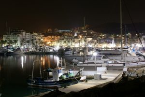 from malaga airport to duquesa