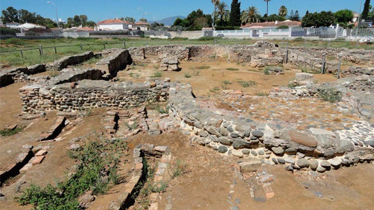 ruinas transfers from San Pedro de Alcantara to Málaga Airport ruinas transfers from San Pedro de Alcantara to Málaga Airport picture