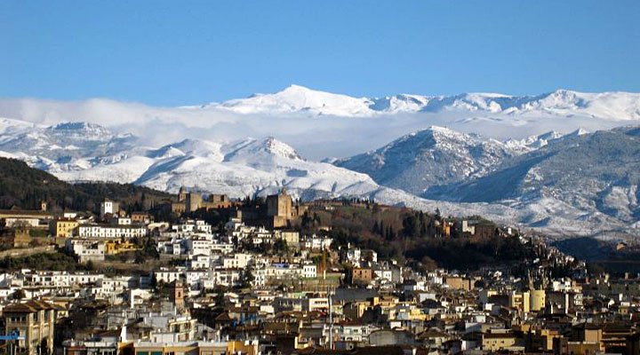 Transfer from Malaga airport to Sierra Nevada | We tell you everything you need to know