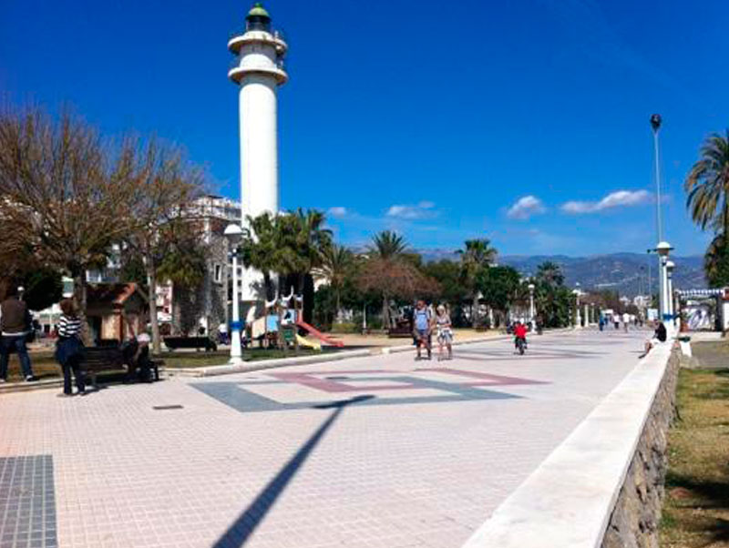 monumento transfer to Torre del Mar from Malaga Airport